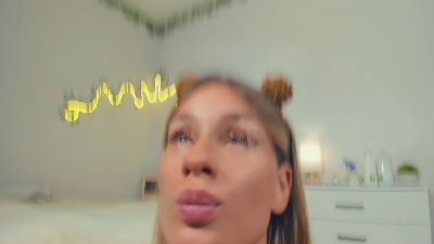KiraRM webcam model stream image
