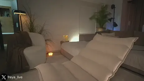 freyacherie webcam model stream image