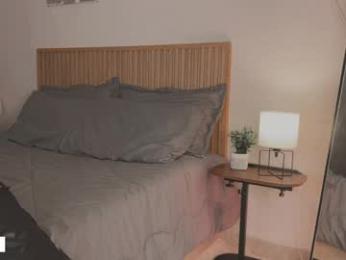 _e_m_m_a_1 webcam model stream image