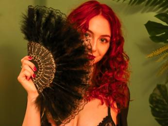 BiancaFlame webcam model stream image