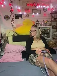 TrenaAnne webcam model stream image