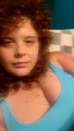 CheshieVibes webcam model stream image