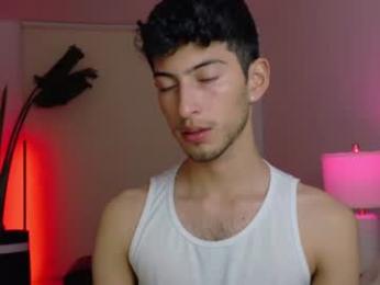 ethan_skiny_ webcam model stream image