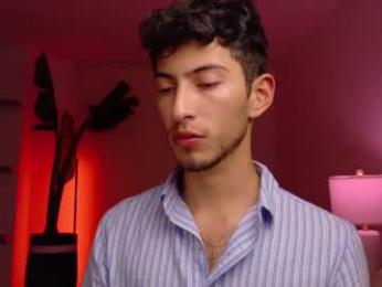 ethan_skiny_ webcam model stream image