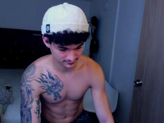Morthy D webcam model stream image