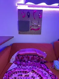 MaggyMayI webcam model stream image