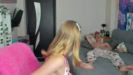 sweetlose webcam model stream image