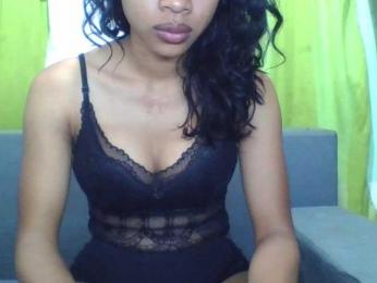 HotgirlURIEL webcam model stream image