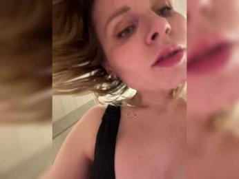 -x777x- webcam model stream image