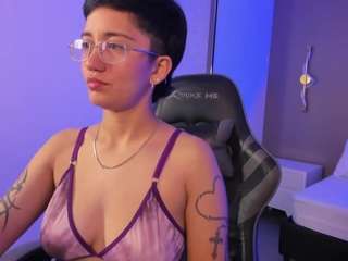 nelly-swan webcam model stream image