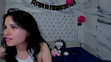 Ari_and_Storm webcam model stream image