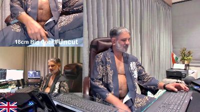 OnlineBossUK webcam model stream image