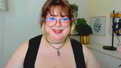 OpheliaLush webcam model stream image