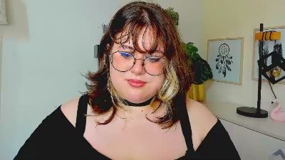 OpheliaLush webcam model stream image