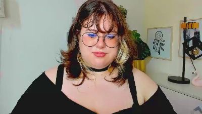 OpheliaLush webcam model stream image