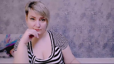 Djullia webcam model stream image