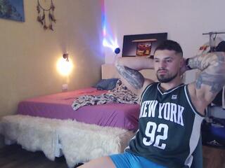 Tiberius Hunk webcam flirt4free model stream image