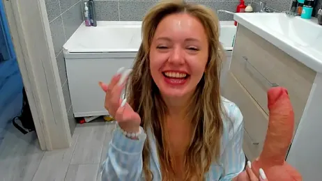 foxy_blond webcam model stream image