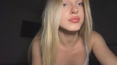 SuWangerin webcam model stream image