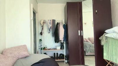 CarinaDrobot webcam model stream image