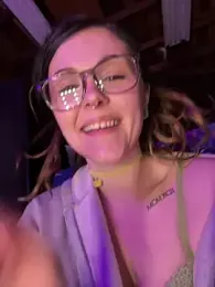 BlaizeyBBy webcam model stream image