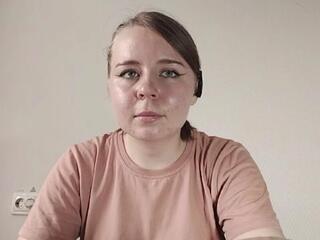 Suzanna Tinklenberg webcam model stream image