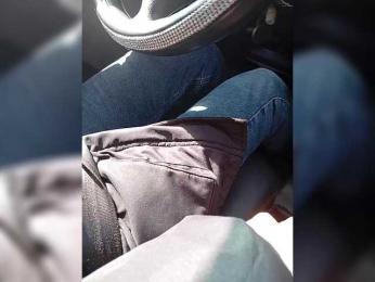 Yna-and-Yn webcam model stream image