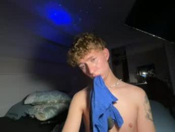 adrienblondboy webcam model stream image