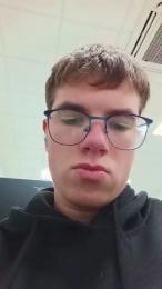 Alejandro2o50d webcam cam4 model stream image