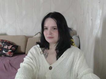 Lizzi-Peach webcam model stream image