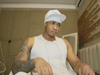 Logan Varela webcam flirt4free model stream image