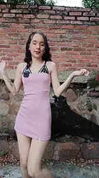 sweet_outdoor_charm webcam model stream image