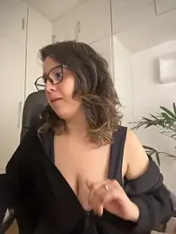 amooraaamoon webcam model stream image