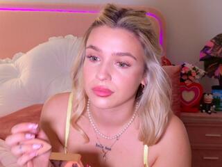 Maci Reynolds webcam model stream image