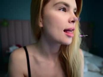 love_you_to123 webcam model stream image