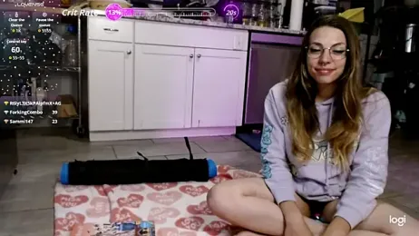 KierBearKisses webcam model stream image