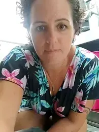 emiliemilf webcam model stream image