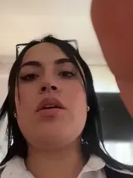 Lesly_10- webcam model stream image