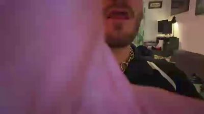 DocileParis23 webcam model stream image