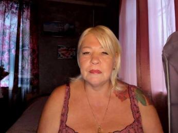 Elenochka webcam model stream image
