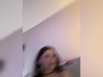 Iiiillllyyyy webcam bongacams model stream image