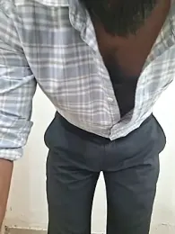 Being_zaroon webcam model stream image