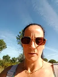 caro252 webcam model stream image