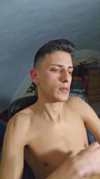 BigElfo webcam model stream image