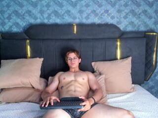 Erick Lion webcam model stream image