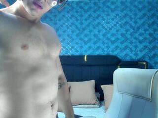 Erick Lion webcam model stream image