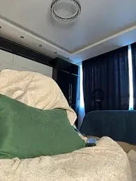 _Monic_ webcam model stream image