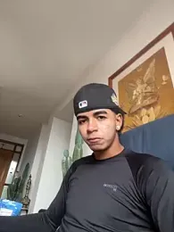 JoanG10 webcam model stream image