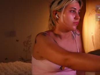 mx_hazelyss webcam model stream image