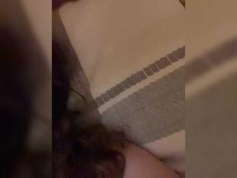 Chikipikin webcam model stream image